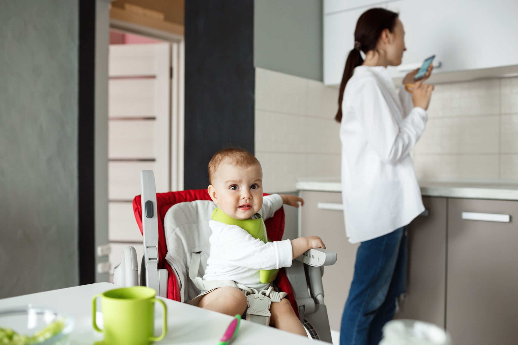 Kaymaz Ayaklı Mama Sandalyesi Güvenli Mi?