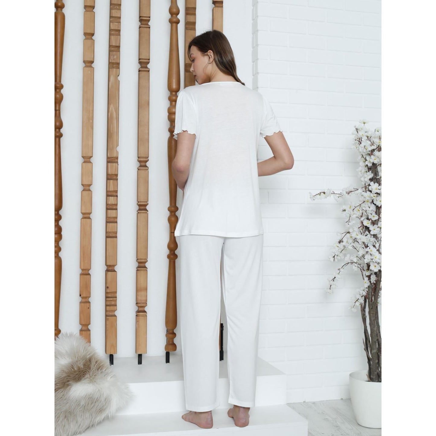 imissi oh.  Kare Yaka Aplikeli  Pijama Takımı - Ekru