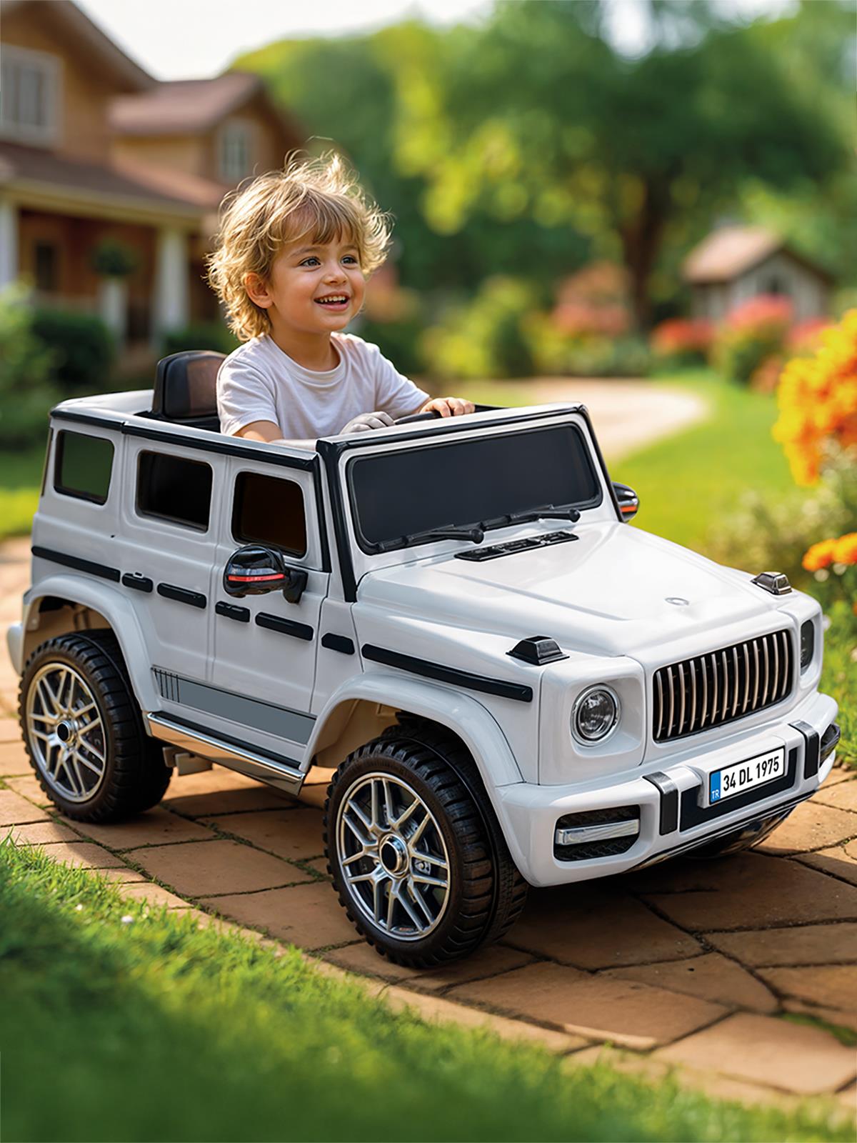 Dolu Oyuncak  Urban-G 12 Volt Uzaktan Kumandalı Araba - Beyaz